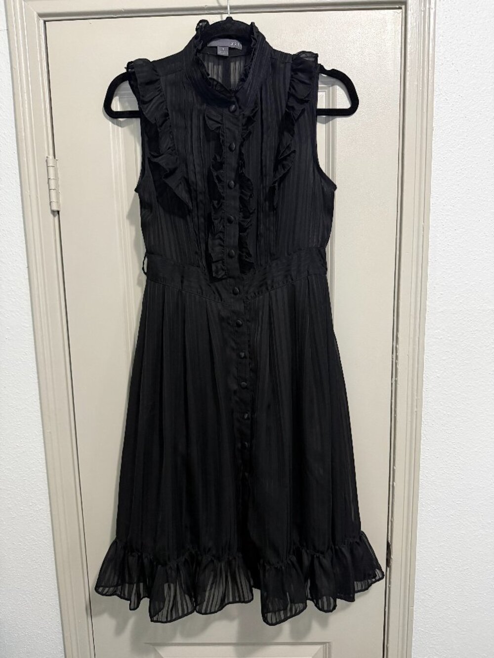 Women's Forever 21 (XXI) Black Ruffle Stripe Button Sleeveless Babydoll Dress S